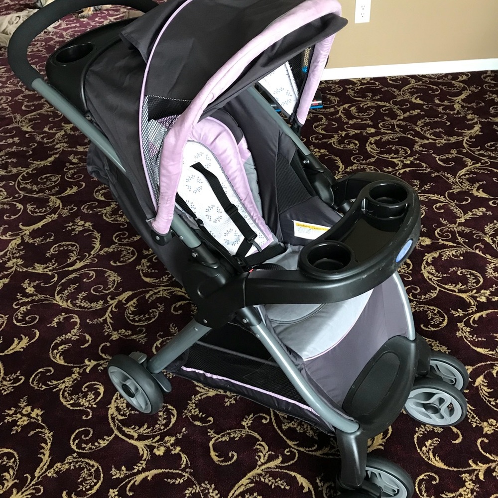 Graco click connect baby stroller and car seat